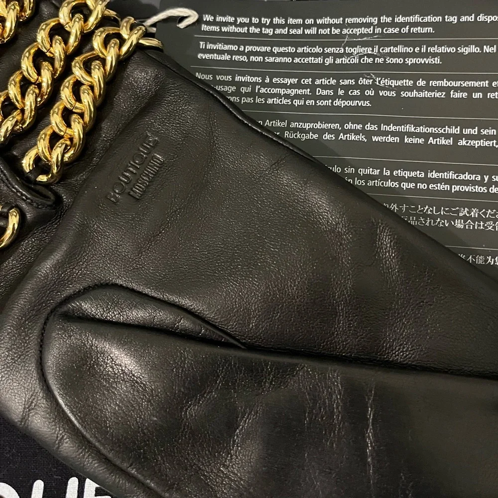 MOSCHINO BOUTIQUE NWT AUTHENTIC RARE GOLD LINK CHAIN BLACK LEATHER SOFT GLOVES